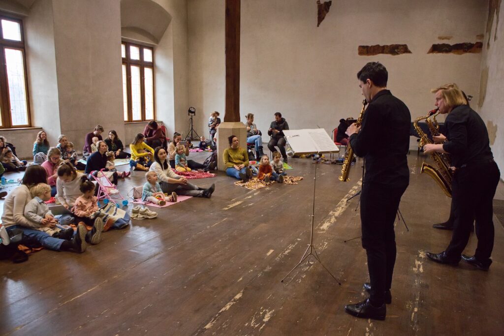Filharmoniště – koncerty vážné hudby pro děti i dospělé.